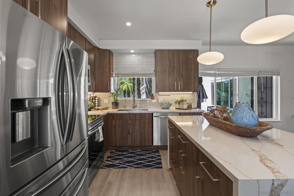 404 Bonair St - photo 4