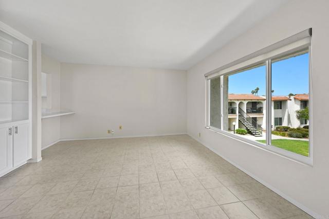 Detail Gallery Image 5 of 27 For 230 Candice Pl, Vista,  CA 92083 - 1 Beds | 1 Baths