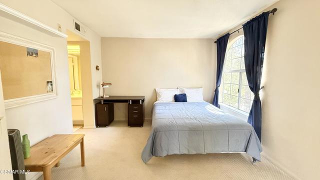 5824 Oak Bend Lane, Oak Park CA: https://media.crmls.org/mediaz/0e4e8102-1e06-4d2e-a9d5-c9c1e63ec346.jpg