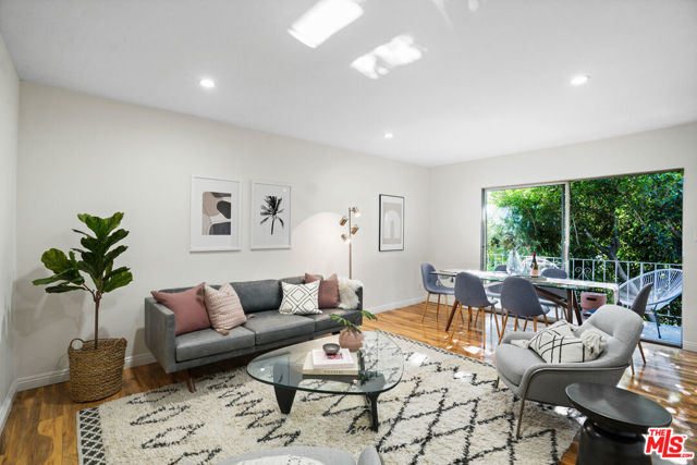 1659 Franklin Street, 3 photo 2