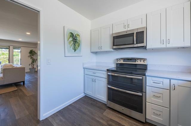 72 Del Mesa Carmel, Carmel CA: https://media.crmls.org/mediaz/0e4fbae0-3c2a-4fb9-af30-af4a15927d73.jpg
