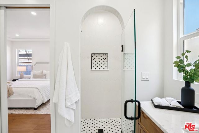 4438 W 28th Street, Los Angeles CA: https://media.crmls.org/mediaz/0e5001f7-a908-4ea9-b26b-39dfe3cbc015.jpg