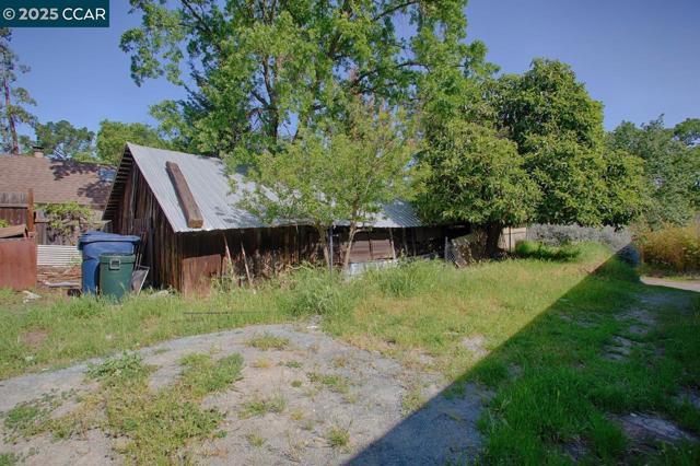 Image 18 of 34 For 211 Vallecito Ln