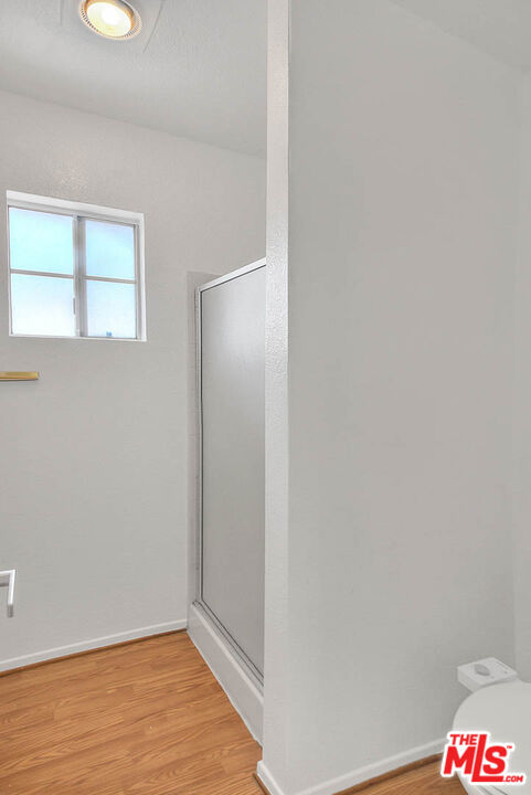 8741 Darby Avenue, Northridge CA: https://media.crmls.org/mediaz/0e5129b5-e65a-4bf6-a211-5d0586aaff40.jpg