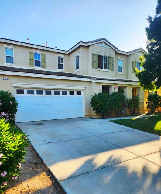 2300 Thorncroft Circle, Palmdale CA: https://media.crmls.org/mediaz/0e525323-9fc4-4b92-ad32-17f6a997cc01.jpg