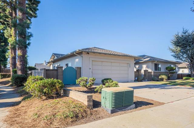 1007 Driftwood Place, Salinas CA: https://media.crmls.org/mediaz/0e529dc4-ae2b-483e-af18-fe5e7cad2814.jpg