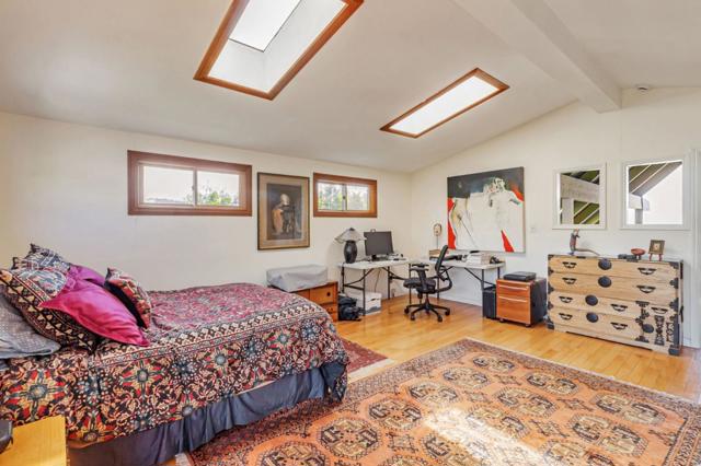 1025 Tamarind Street, Montara CA: https://media.crmls.org/mediaz/0e52d1be-53ce-42ec-9ebc-96958acdb002.jpg