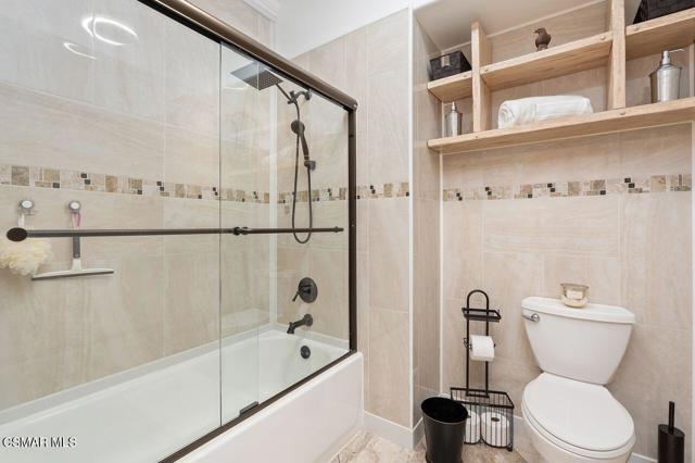 2716 Borchard Road, Newbury Park CA: https://media.crmls.org/mediaz/0e52e960-dfbe-4929-a8ad-0a49eaeceb24.jpg