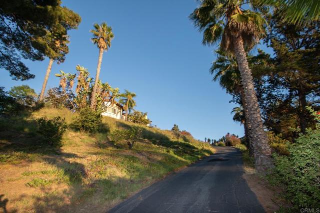 Detail Gallery Image 45 of 60 For 1330 Sugarbush Dr, Vista,  CA 92084 - 4 Beds | 3 Baths