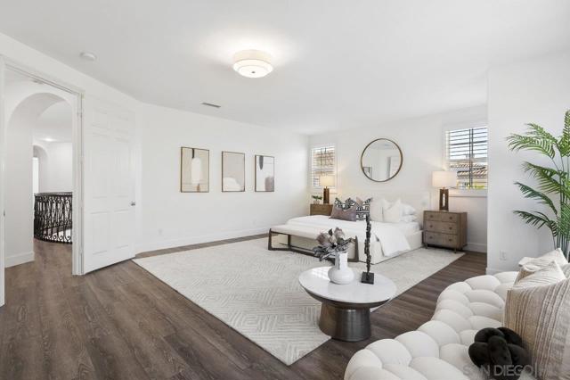 11649 Thistle Hill Pl, San Diego CA: https://media.crmls.org/mediaz/0e53c31e-3d66-492c-a1b5-f879cbe92e8c.jpg