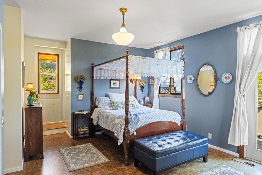 https://media.crmls.org/mediaz/0e53f25d-b339-4801-ac87-58950cd47fae.jpg?preset=X-Large