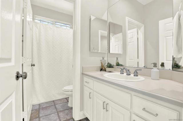 17342 Tam O Shanter Dr, Poway CA: https://media.crmls.org/mediaz/0e54d1c4-bd1a-4b20-85c3-18859f994932.jpg