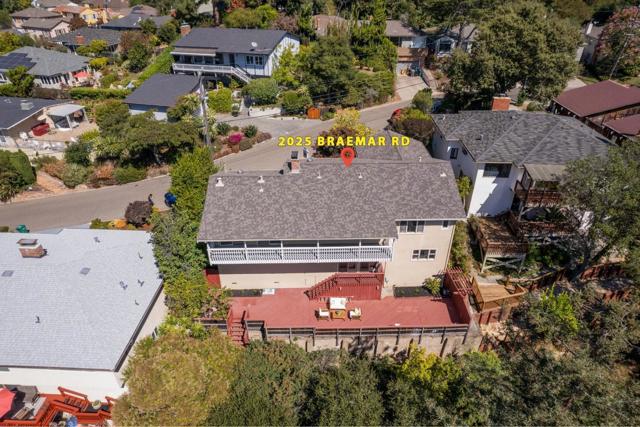2025 Braemar Road, Oakland CA: https://media.crmls.org/mediaz/0e54f5e6-6fc5-4c85-a229-ee171b1f896e.jpg