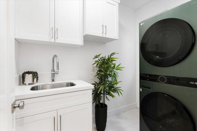 100 Bay Crest Road, Santa Cruz CA: https://media.crmls.org/mediaz/0e55a376-6356-4ba1-940d-3e6470d0c5e2.jpg