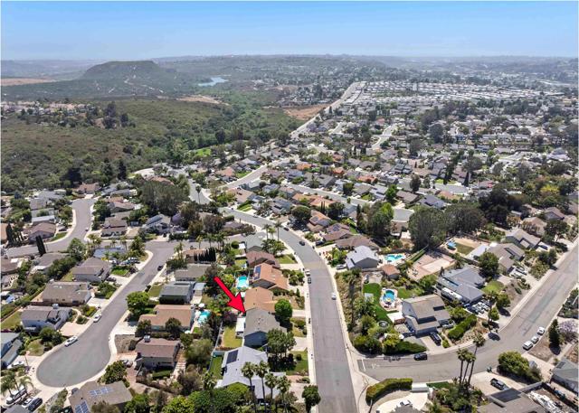 3568 Ridge Road, Oceanside CA: https://media.crmls.org/mediaz/0e55f788-9261-49d3-a8d3-82c4e42dd23c.jpg