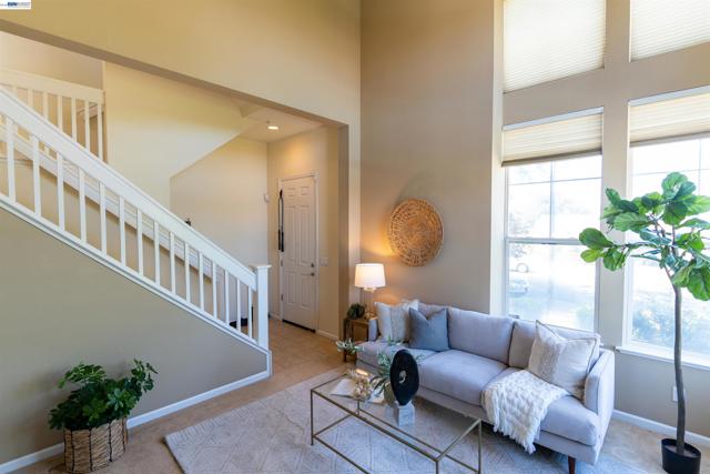 742 N 6th St, San Jose CA: https://media.crmls.org/mediaz/0e560a08-c8cf-4d54-a3ae-b464169a5f4f.jpg