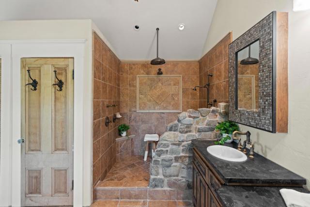1353 Edgewood Road, Redwood City CA: https://media.crmls.org/mediaz/0e56d452-fbd6-4382-a0fe-14791f2bdf7f.jpg