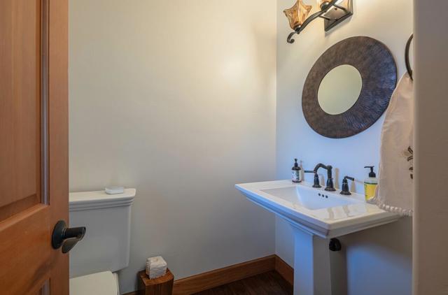 3 Playa Boulevard, Watsonville CA: https://media.crmls.org/mediaz/0e5715e7-91be-4b02-b8fb-3c6cbfb0c8a5.jpg