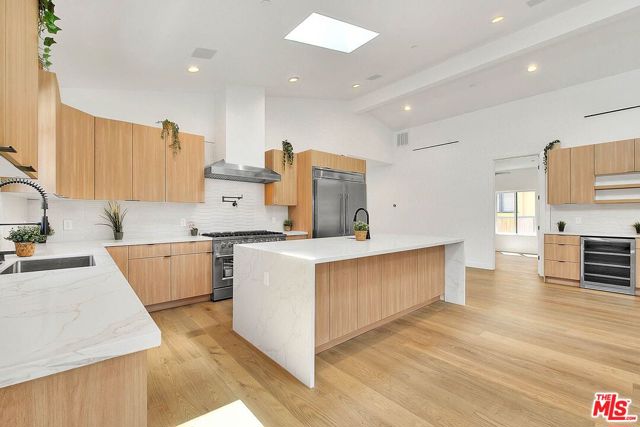 4516 W 63rd Street, Los Angeles CA: https://media.crmls.org/mediaz/0e57dc32-48a0-4e4f-9b2b-cd00c6b68b6c.jpg