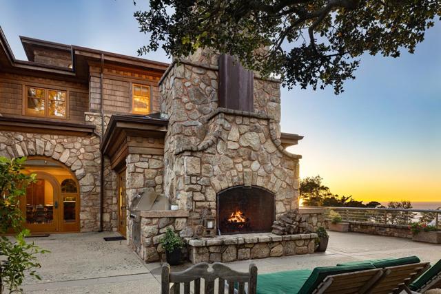 72 Fern Canyon Road, Carmel CA: https://media.crmls.org/mediaz/0e58b005-f735-437c-a235-2fa694386451.jpg