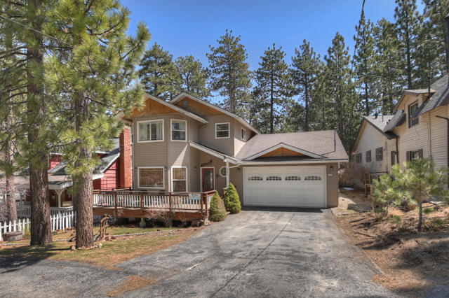 387 Wren Drive, Big Bear CA: https://media.crmls.org/mediaz/0e59eb48-d93b-4281-a65d-bd9344c2b7b5.jpg