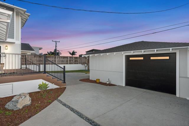 Image 25 of 40 For 5301 Los Robles