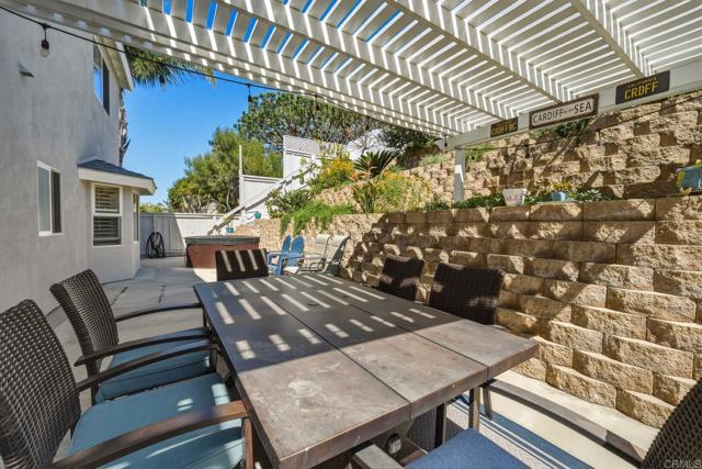 Detail Gallery Image 31 of 45 For 1839 Freda Ln, Cardiff By The Sea,  CA 92007 - 5 Beds | 4 Baths