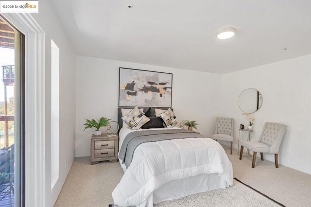 6659 Exeter Dr, Oakland CA: https://media.crmls.org/mediaz/0e5b4b5d-5920-43fe-9cb8-edc25462dabf.jpg