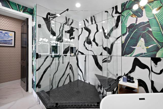 2932 N Sunrise Way, Palm Springs CA: https://media.crmls.org/mediaz/0e5c003d-bea7-4c07-9bd4-e52424c6c9f5.jpg