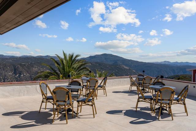 24949 Thunder Mountain Road, Ramona CA: https://media.crmls.org/mediaz/0e5c95b8-d2e9-4835-834f-43fadc0f54b6.jpg