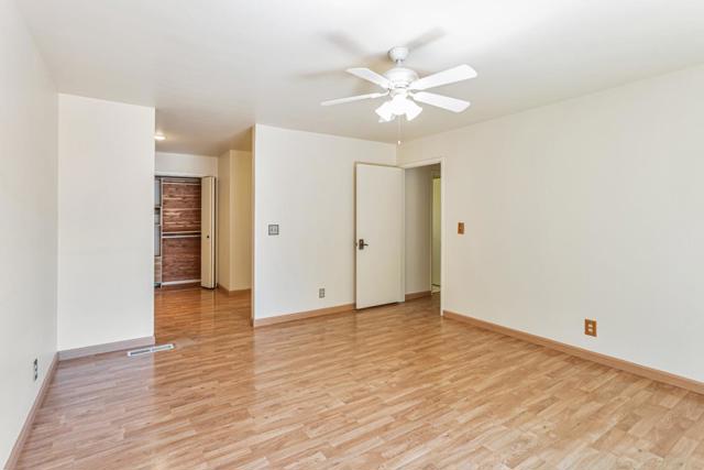 1223 La Canada Way, Salinas CA: https://media.crmls.org/mediaz/0e5d09a3-0958-489c-a4a6-f51b64ed1d46.jpg