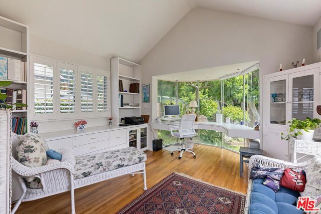 3238 Corinth Avenue, Los Angeles CA: https://media.crmls.org/mediaz/0e5d5803-d377-48ac-884f-b34762dd59f2.jpg