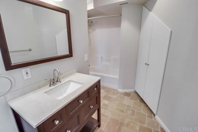 Detail Gallery Image 32 of 66 For 170 Jupiter St a,  Encinitas,  CA 92024 - 4 Beds | 3 Baths