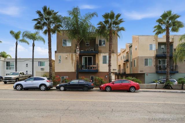 4543 Rainier Ave, San Diego CA: https://media.crmls.org/mediaz/0e5dc4aa-81f7-4abc-87b5-e34331d83d1d.jpg