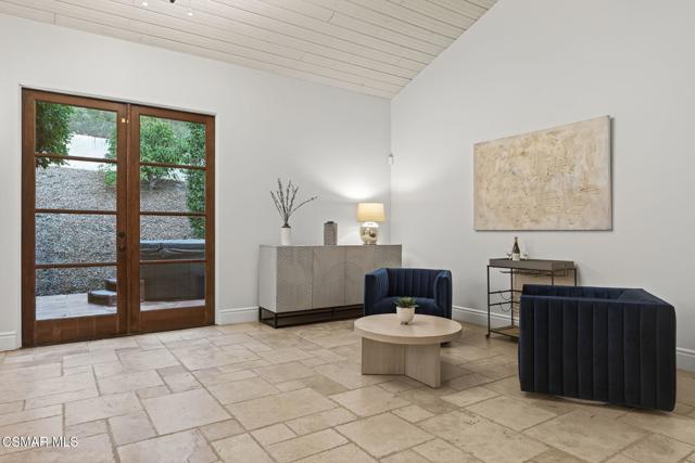 1560 Goodenough Road, Fillmore CA: https://media.crmls.org/mediaz/0e5de288-8917-4a31-86b3-ee7f1270e110.jpg