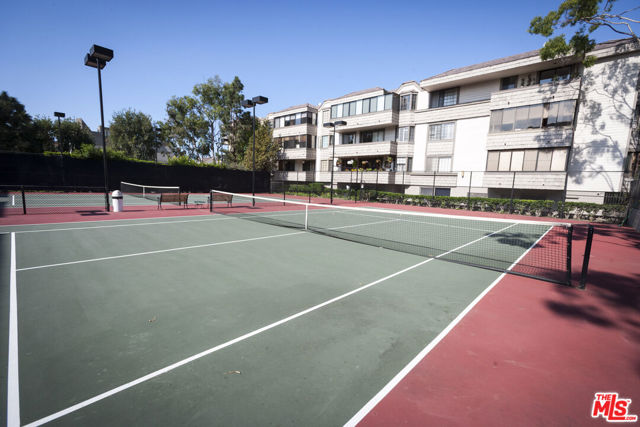 310 Tahiti Way, 106 photo 12