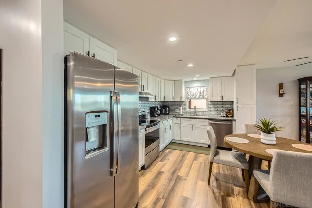 9180 Tokaj Ln, Spring Valley CA: https://media.crmls.org/mediaz/0e5ead22-b15e-4ab9-905d-eb57426d5d3d.jpg