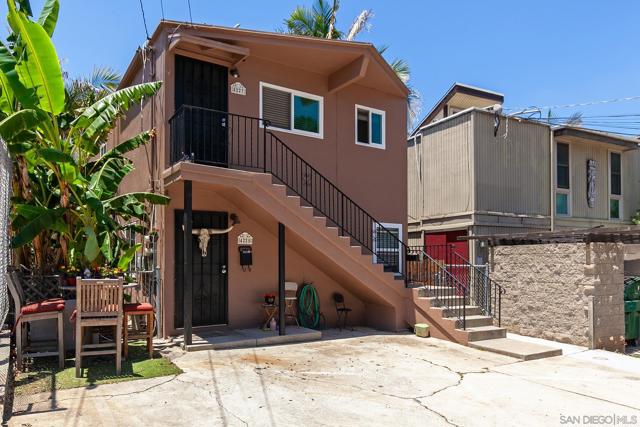 4225 4227 Whittier St, San Diego CA: https://media.crmls.org/mediaz/0e5ec430-3f7f-4521-aac8-16974085f6ca.jpg