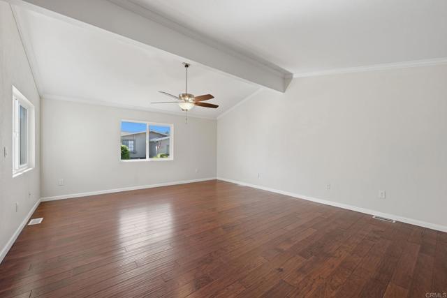 Detail Gallery Image 7 of 40 For 647 via Costa Rica, Vista,  CA 92081 - 3 Beds | 2 Baths