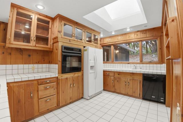 15245 Stetson Road, Los Gatos CA: https://media.crmls.org/mediaz/0e5f9bbc-a78b-4d54-936f-74a3623a0f8b.jpg