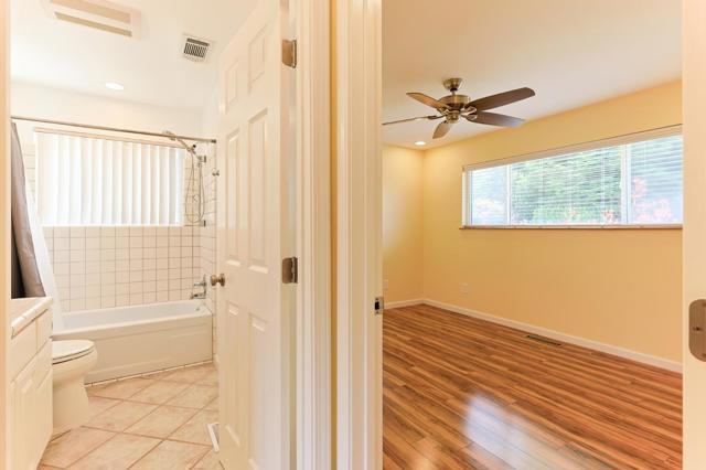 9355 Holly Oak Way, Salinas CA: https://media.crmls.org/mediaz/0e5f9c65-0499-4231-84f5-6542bee2e033.jpg