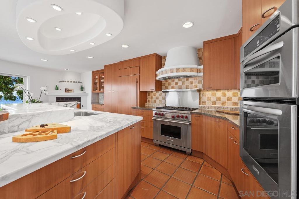 MLS #250037432SD image #18