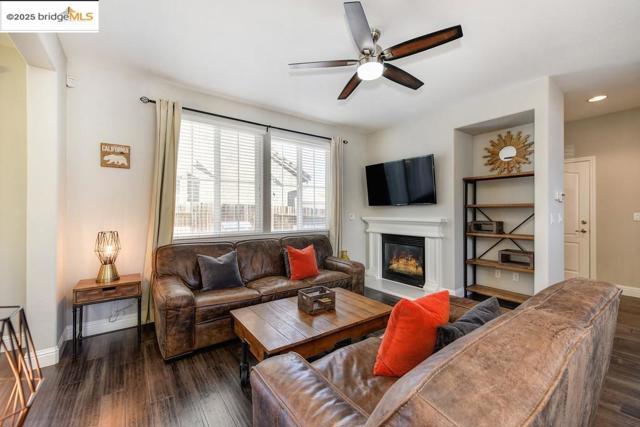 Image 1 of 43 For 390 Caravaggio Cir