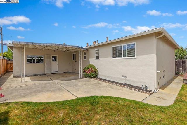 19678 Bernal Street, Castro Valley CA: https://media.crmls.org/mediaz/0e60dede-297b-4432-9b65-1bef70ff82bd.jpg