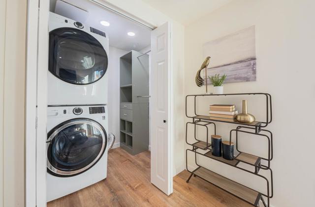 518 Cortes Street, Monterey CA: https://media.crmls.org/mediaz/0e61136c-3d5b-43cf-9743-358de6074719.jpg