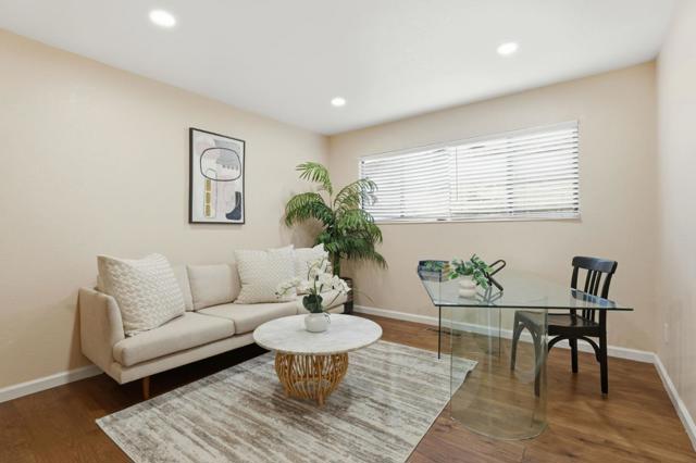 130 Georges Drive, Hollister CA: https://media.crmls.org/mediaz/0e613d63-e115-440e-8abe-e2da1aad1d25.jpg