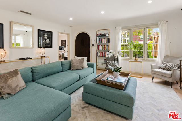 708 Westbourne Drive, West Hollywood CA: https://media.crmls.org/mediaz/0e614f5e-fa42-4084-9f27-8c8823336271.jpg