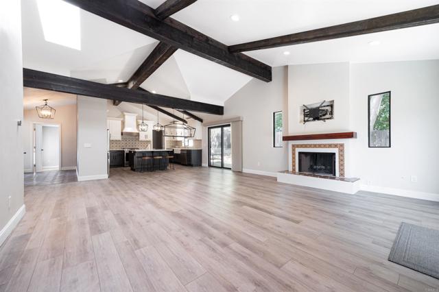 10549 Anaheim dr, La Mesa CA: https://media.crmls.org/mediaz/0e6215f1-3109-4746-9f8d-8e55dede8601.jpg