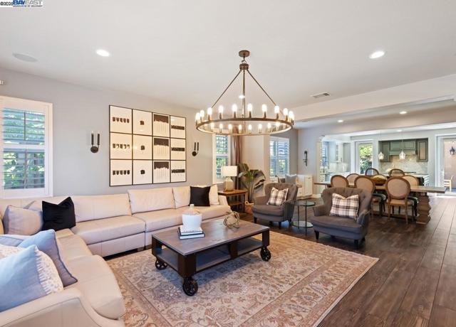 7563 Balmoral Way, San Ramon CA: https://media.crmls.org/mediaz/0e622a73-1d90-427f-bc4c-cb49dff72694.jpg