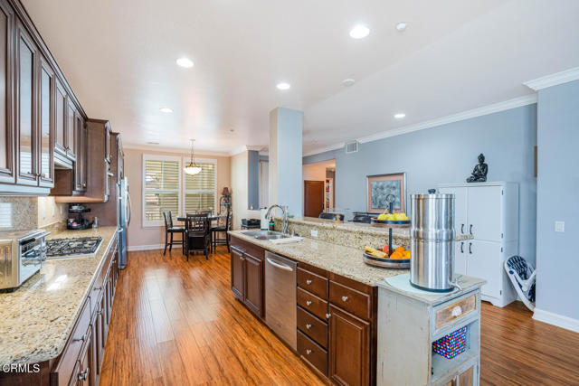 Detail Gallery Image 5 of 42 For 1541 Windshore Way, Oxnard,  CA 93035 - 2 Beds | 2 Baths